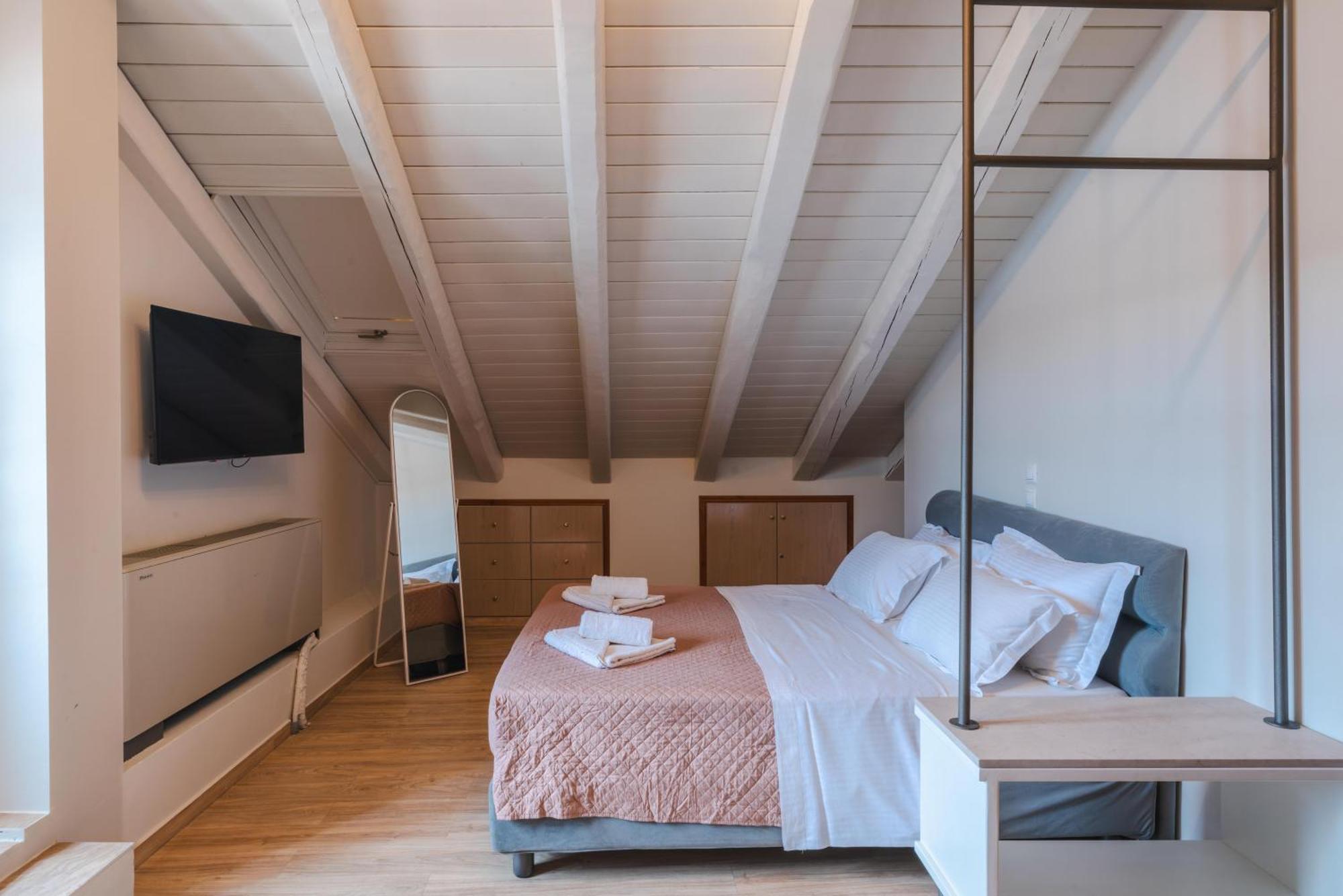 Authentic Suites In Fiscardo فيسكاردو المظهر الخارجي الصورة